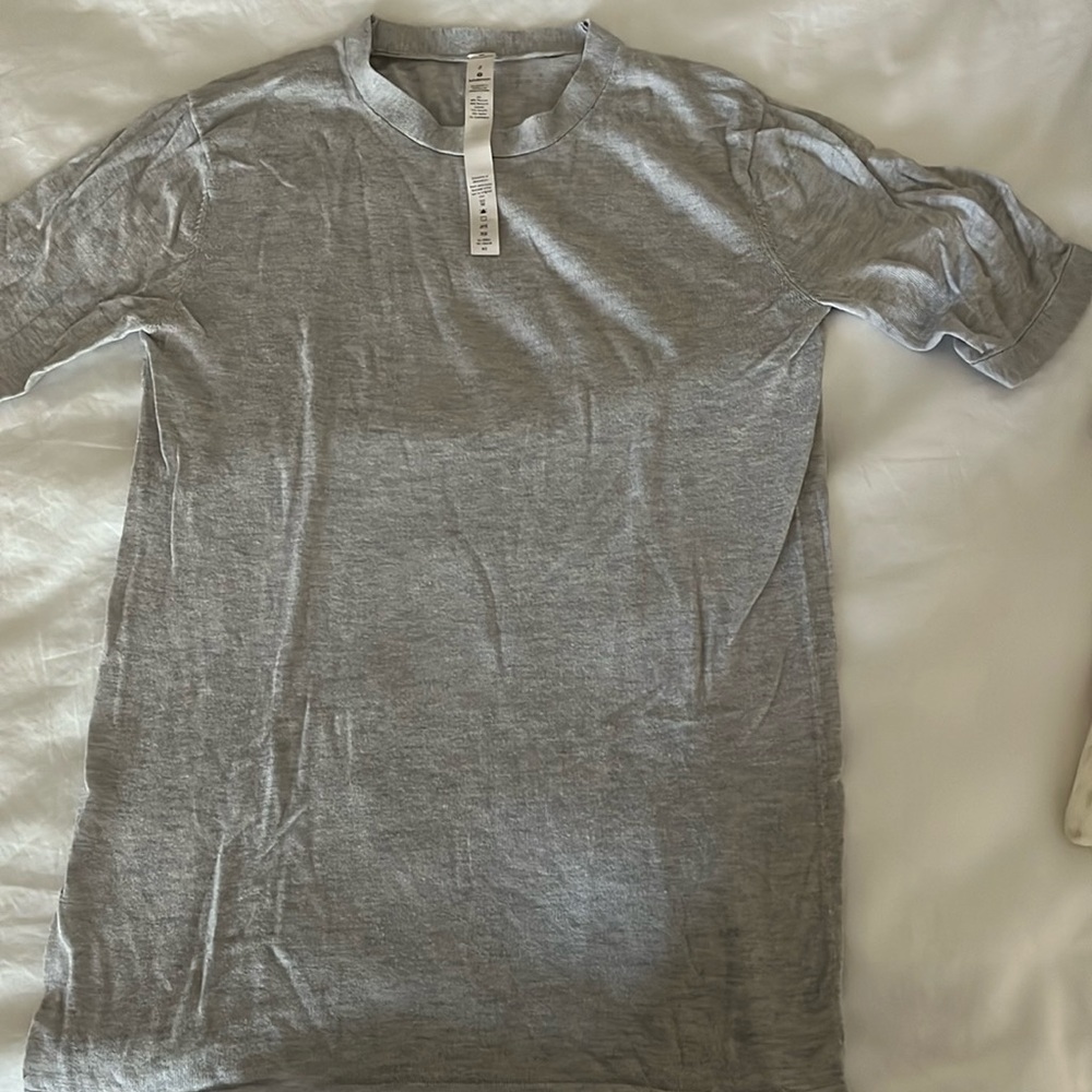 Lululemon thin sweater top size 2
